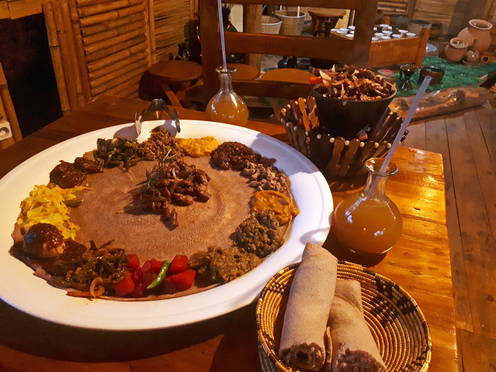 Инжера - ефіопська національна їжа