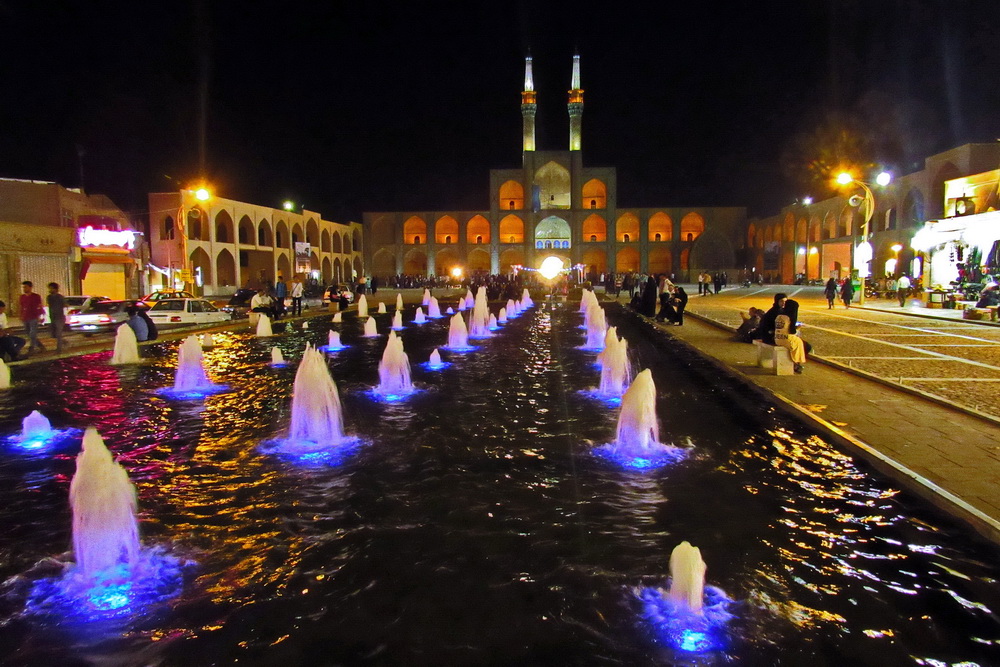 Комплекс Амір-Чакмак в Язді, Іран