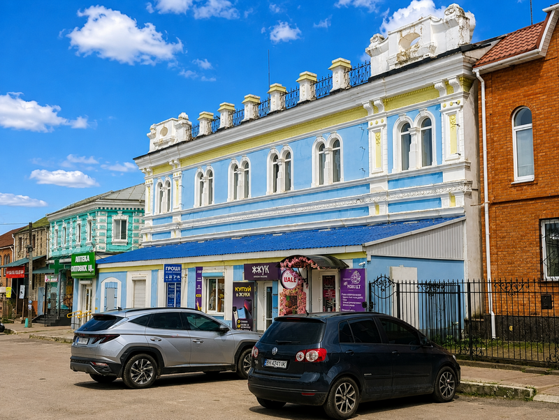 Стара торгова будівля на Базарній площі