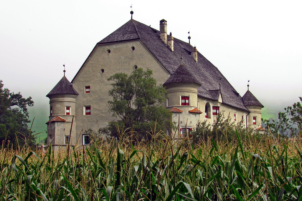 Castle Neumelans