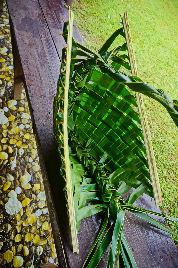 Фіджі: плетіння кошиків з пальмового листя