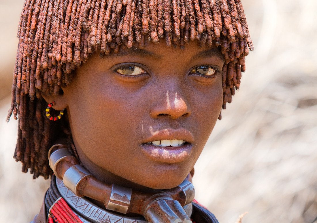 Дівчина в племені Хамар в долині Омо (Ефіопія)