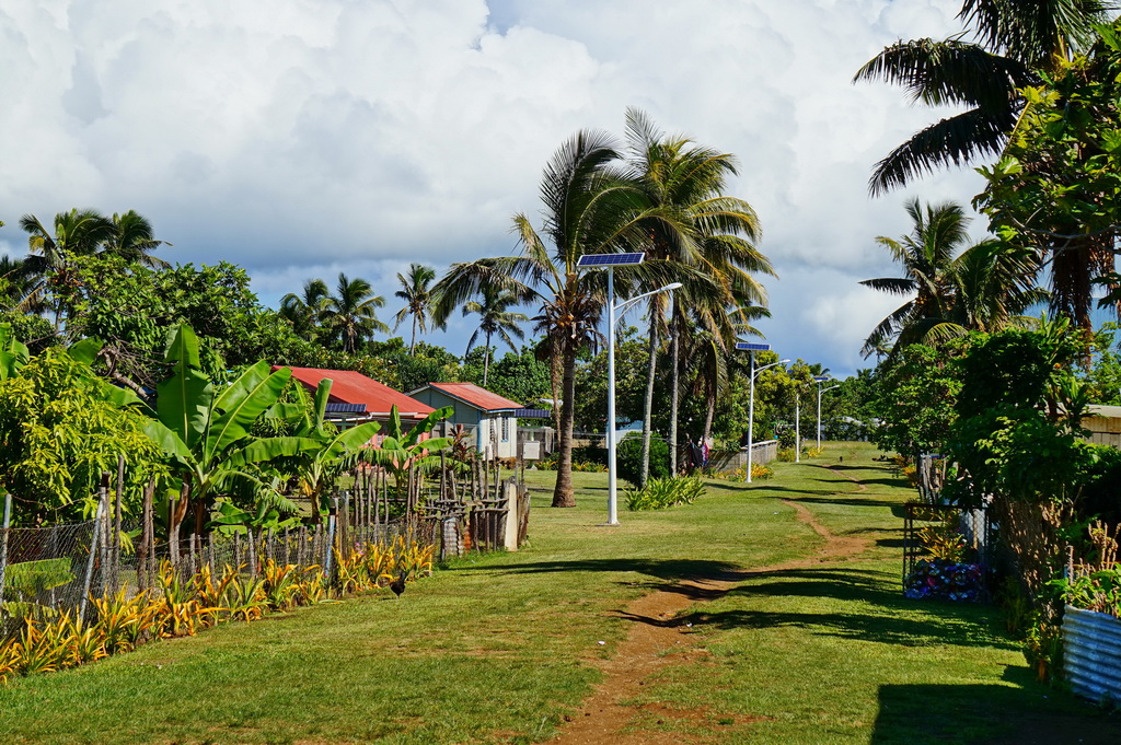 Село на острові 'Атата (Тонга)
